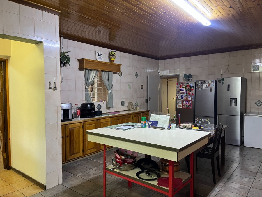 5 Bedroom Property for Sale in Potchefstroom North West